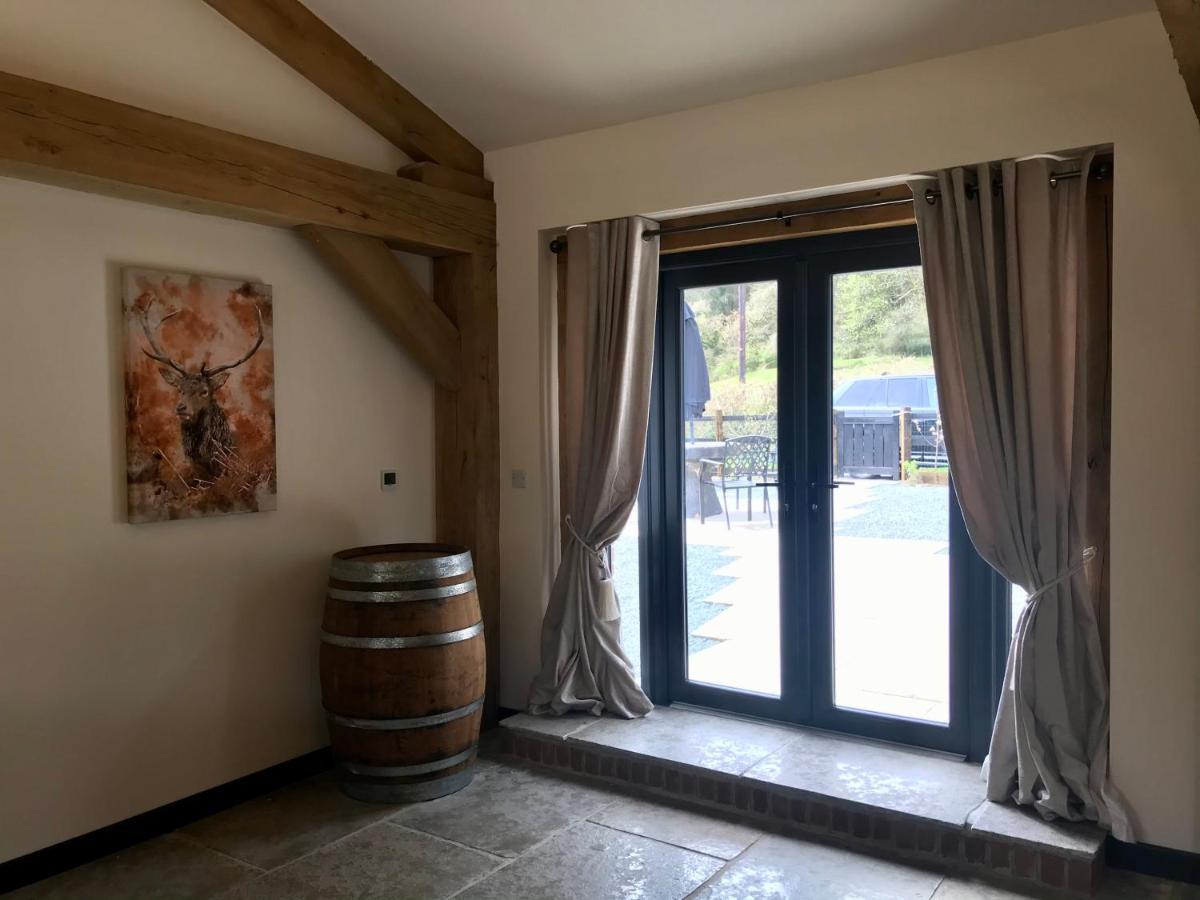 Trelaske Mill Cider Barn-With Hot Tub, Fire Pit Bbq Lewannick ภายนอก รูปภาพ