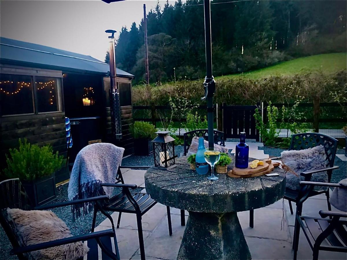 Trelaske Mill Cider Barn-With Hot Tub, Fire Pit Bbq Lewannick ภายนอก รูปภาพ